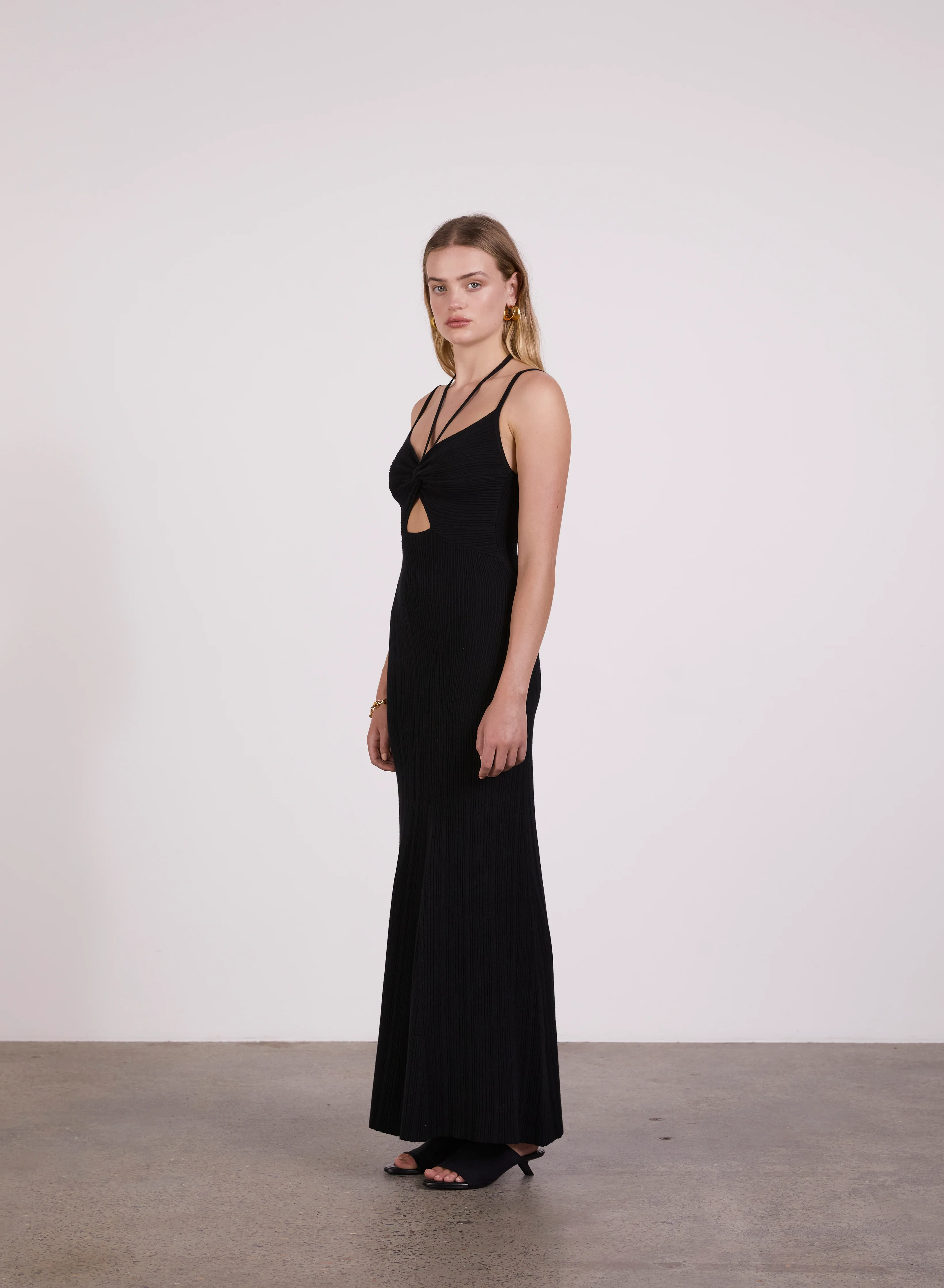 Annika Dress Raven - Image 3