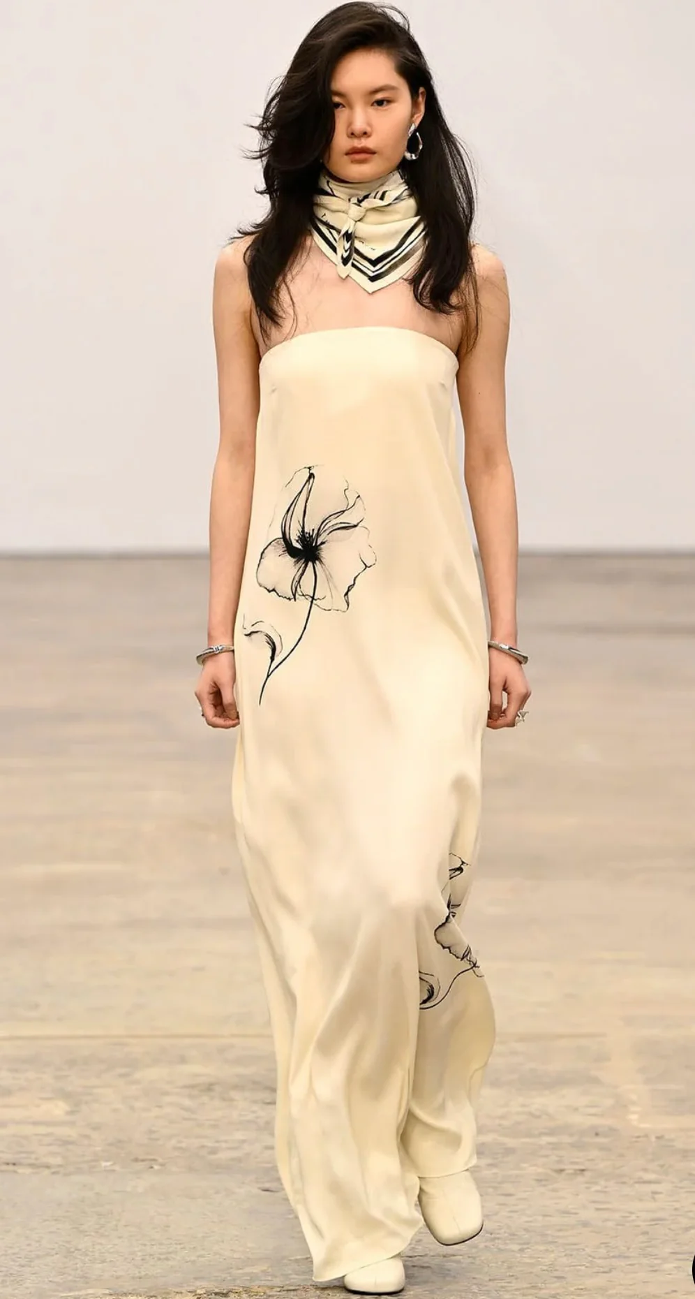 Dream State Strapless Dress FLORAL - Image 2