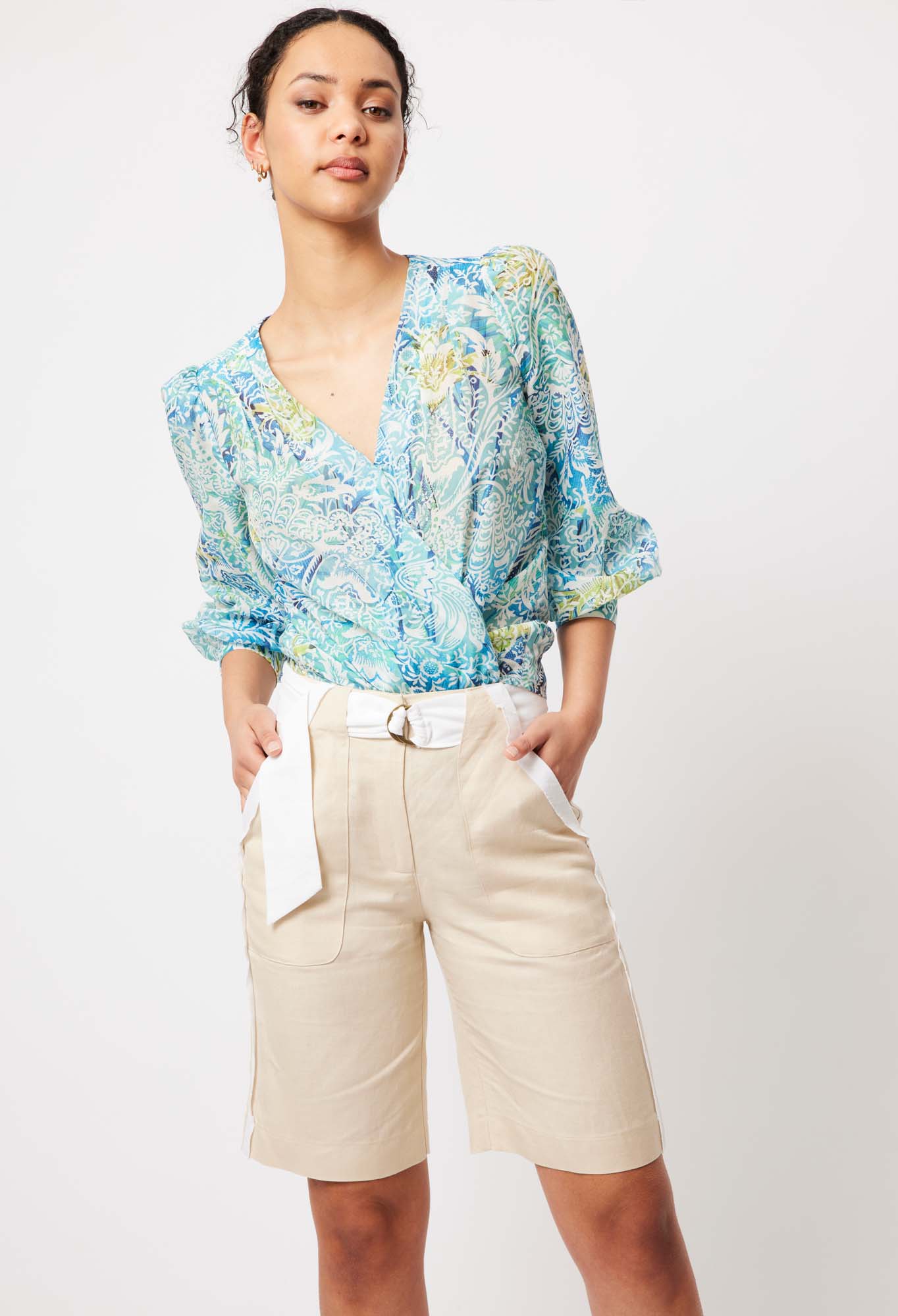 Elysian Linen / Viscose Shorts in Linen - Image 5