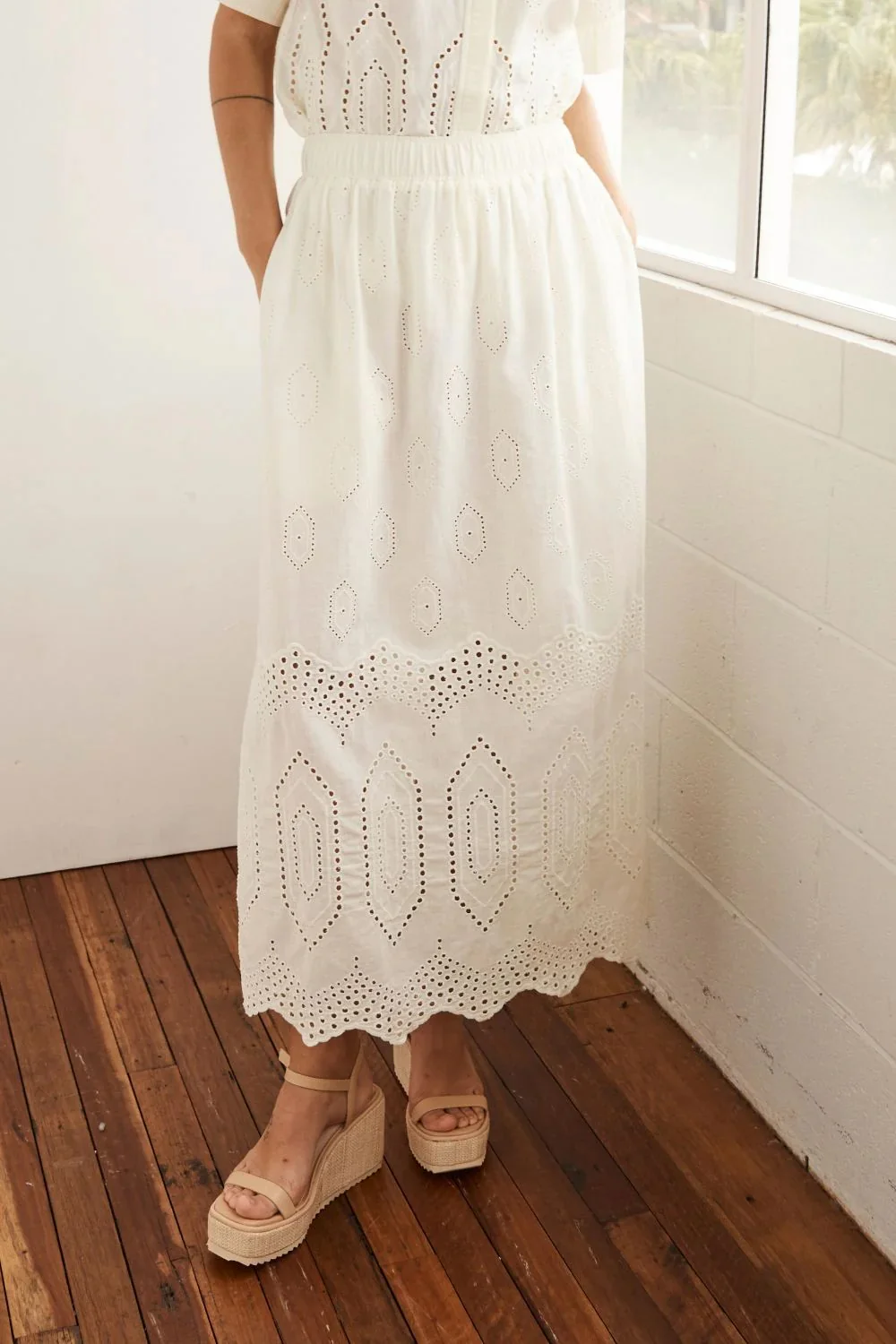 Fond Skirt CREAM BRODERIE - Image 4