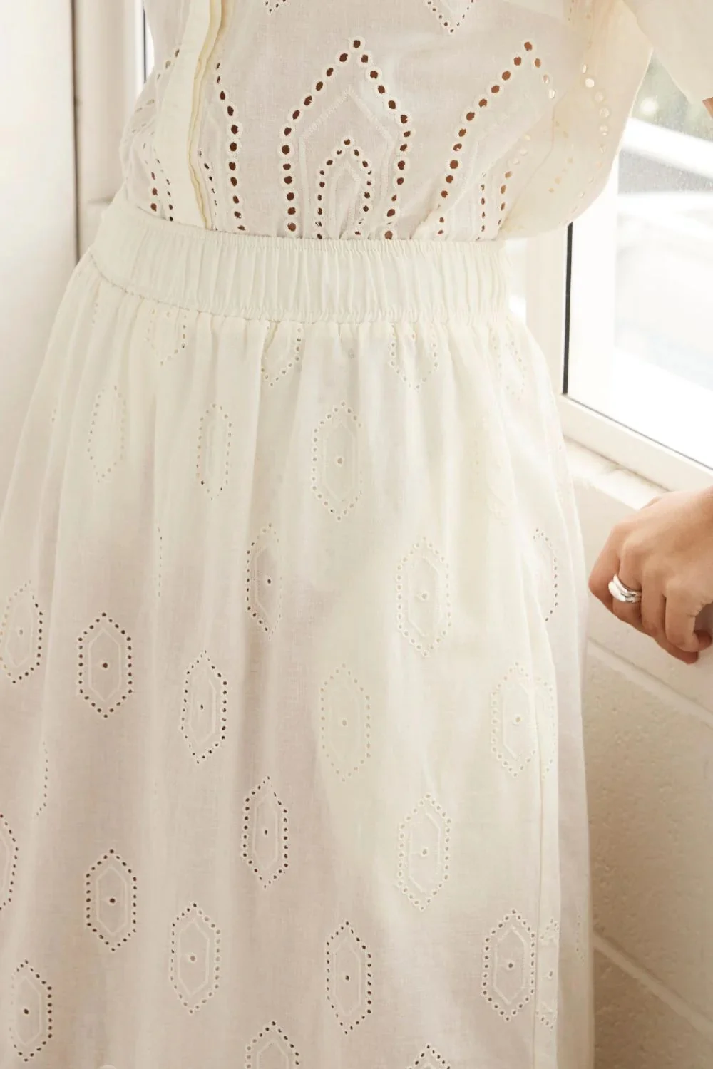 Fond Skirt CREAM BRODERIE - Image 6