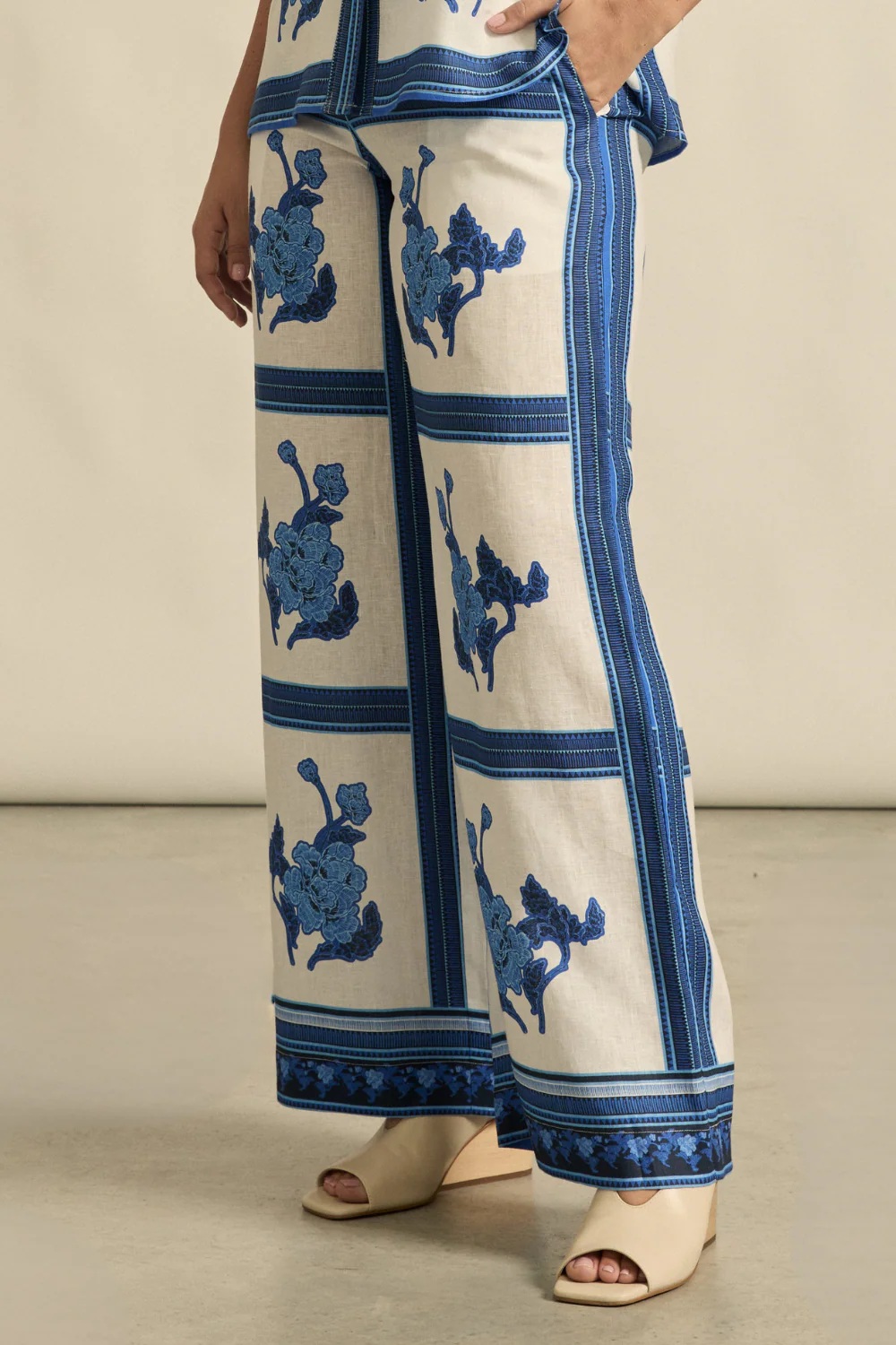 Gesture Pant - AZURE COLLAGE - Image 4