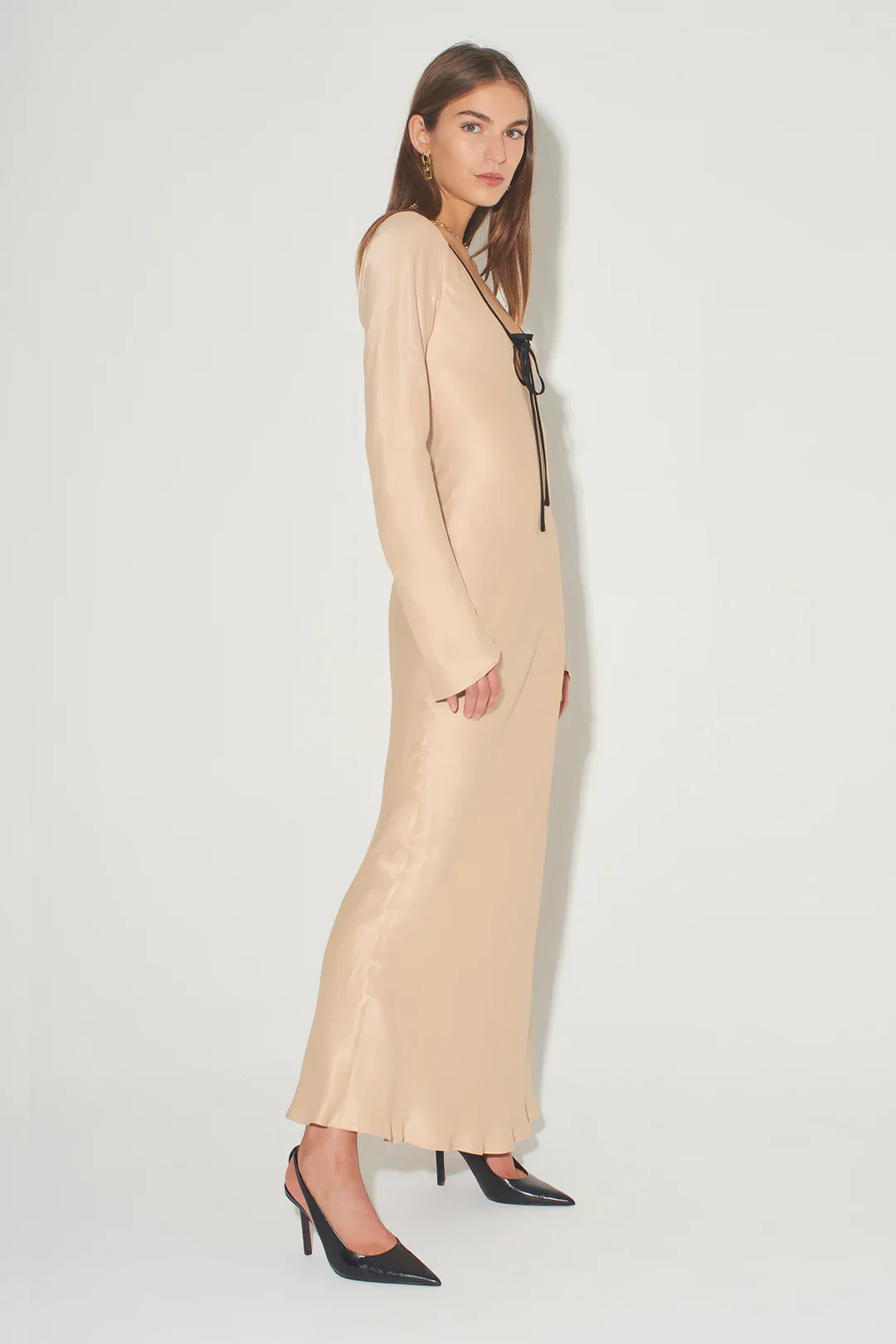 Gwyneth Long Sleeve Maxi Dress Biscotti - Image 4