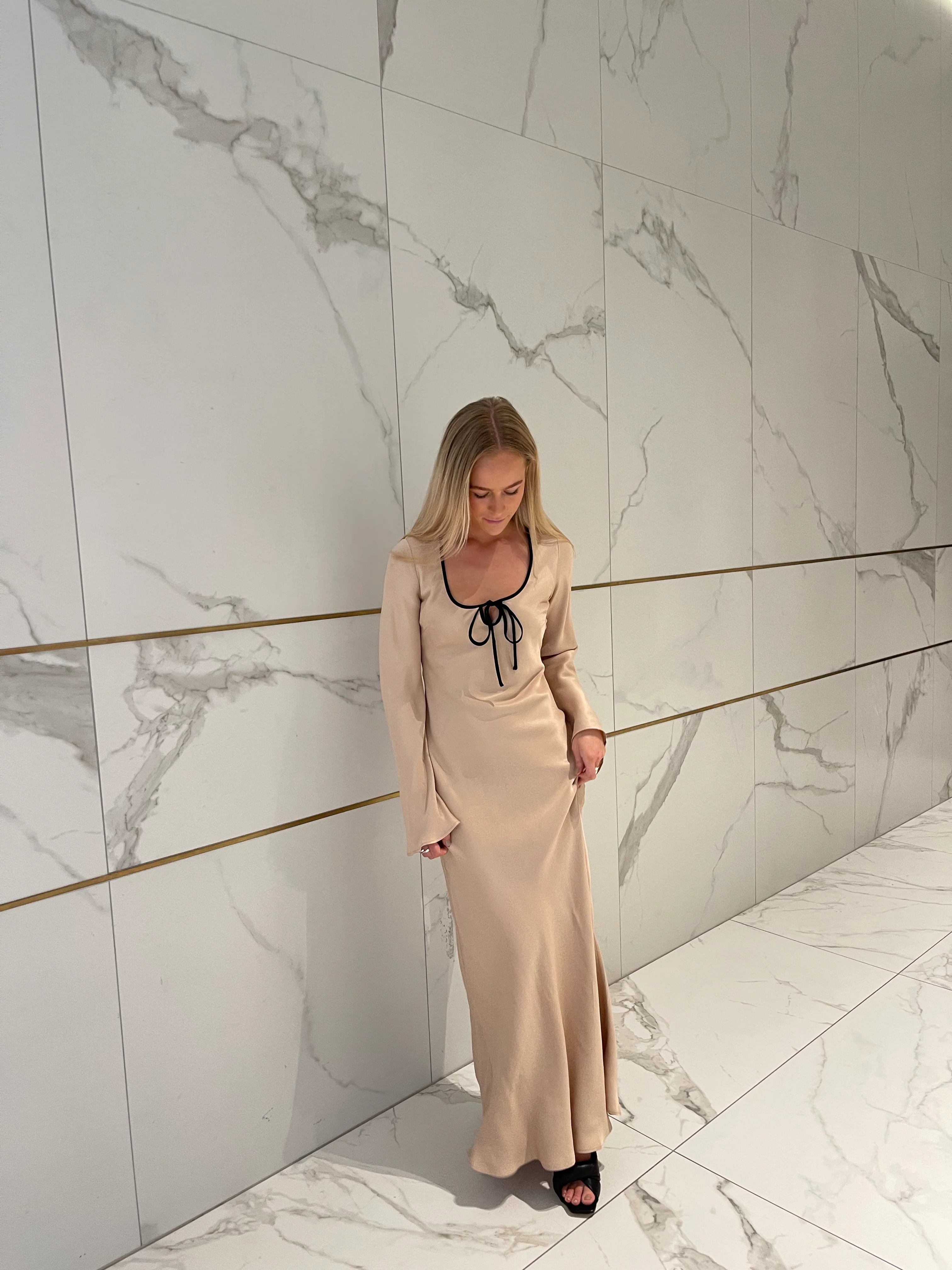 Gwyneth Long Sleeve Maxi Dress Biscotti - Image 6