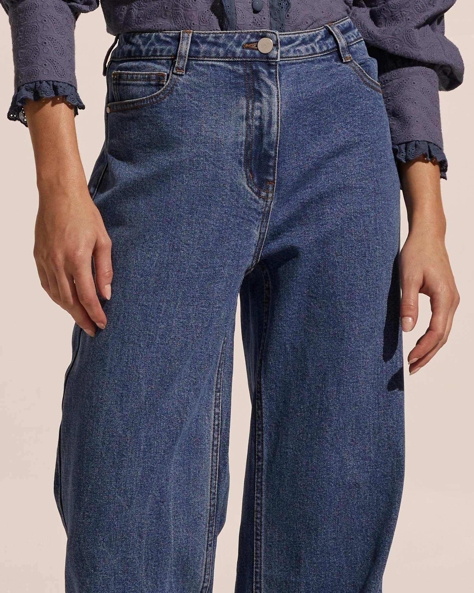 Magnet Jean Mid Denim - Image 4
