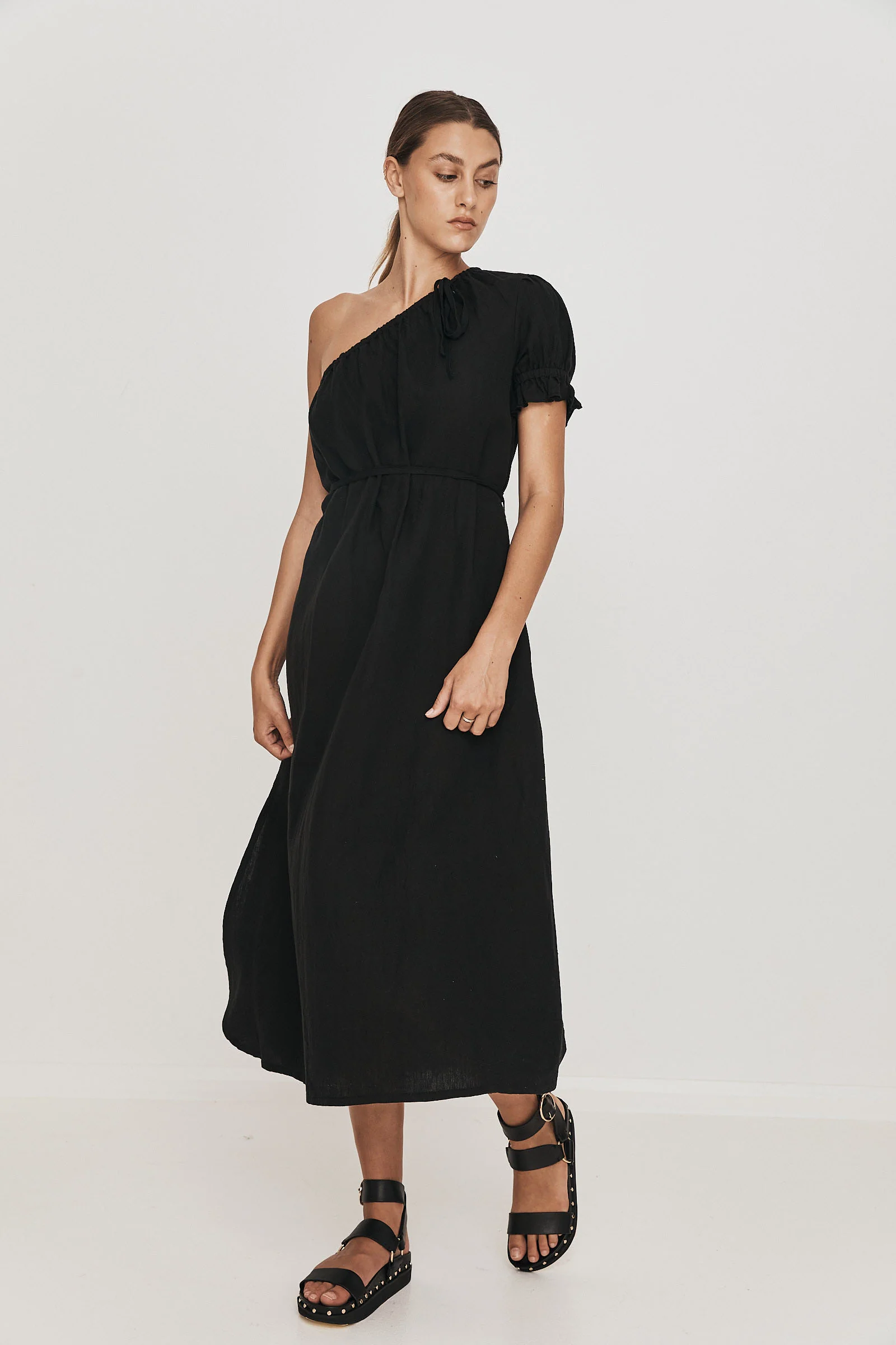 Mara Gown black - Image 3