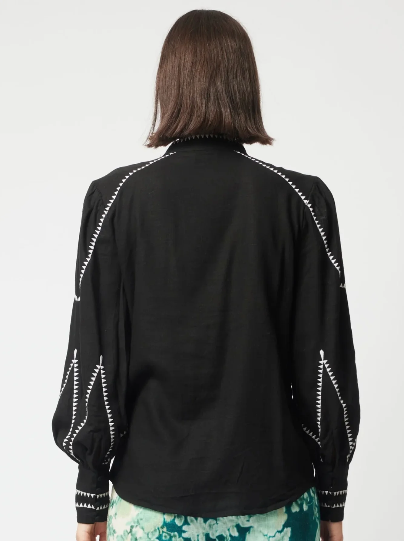Meridian Embroidered Linen Viscose Shirt In Black - Image 6