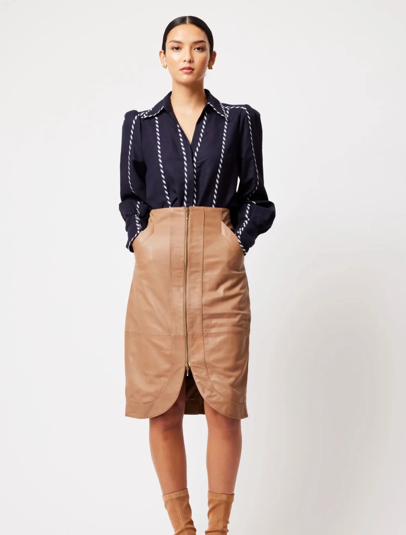 Pisces Linen Viscose Shirt in INK - Image 5