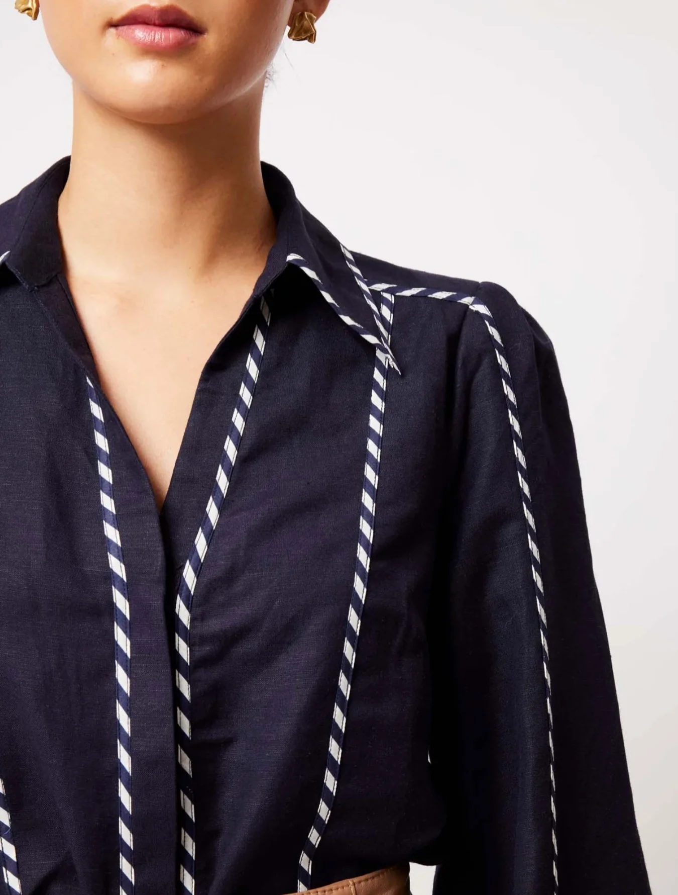 Pisces Linen Viscose Shirt in INK - Image 7