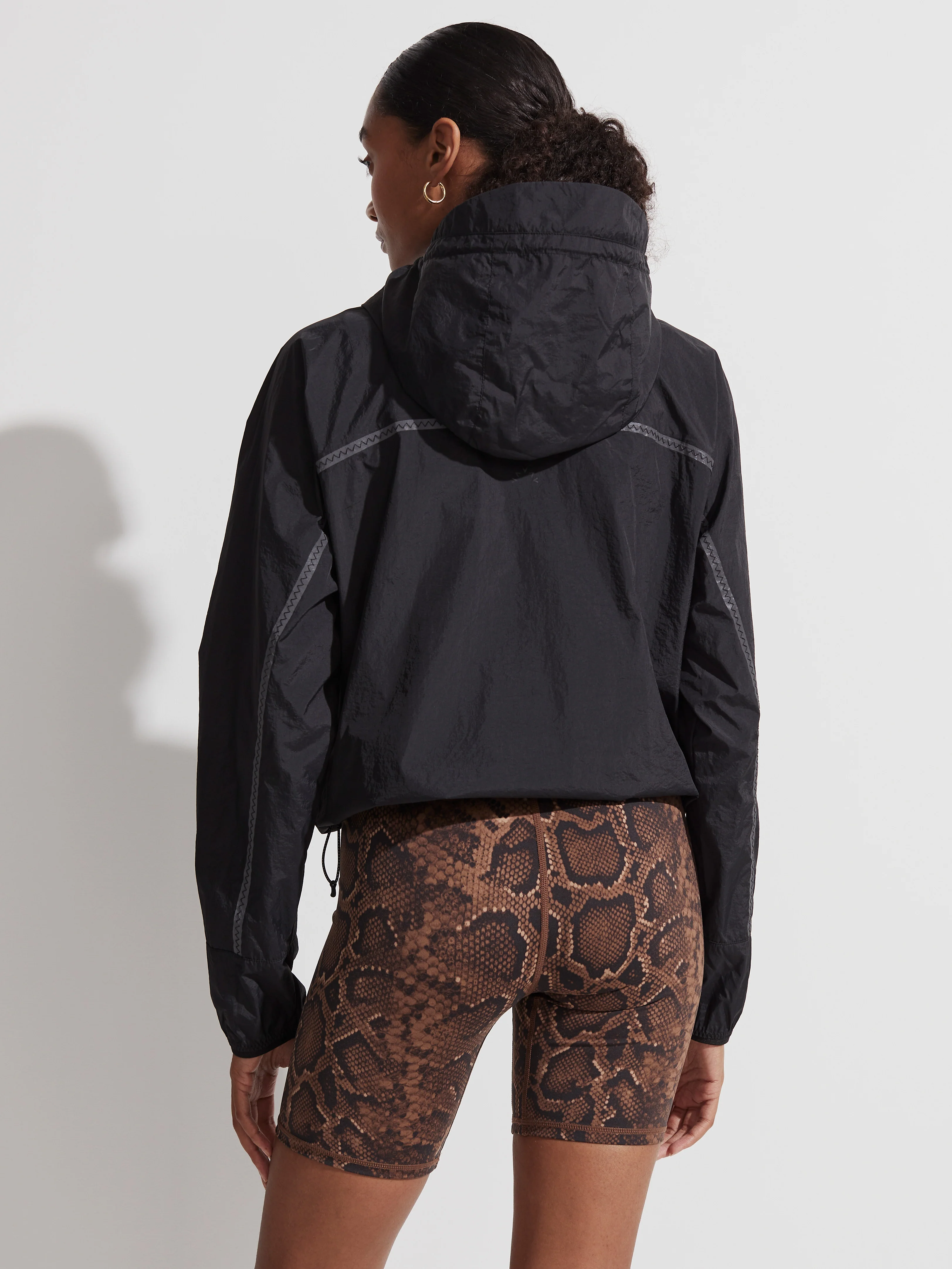 Terrace Windbreaker Black - Image 8