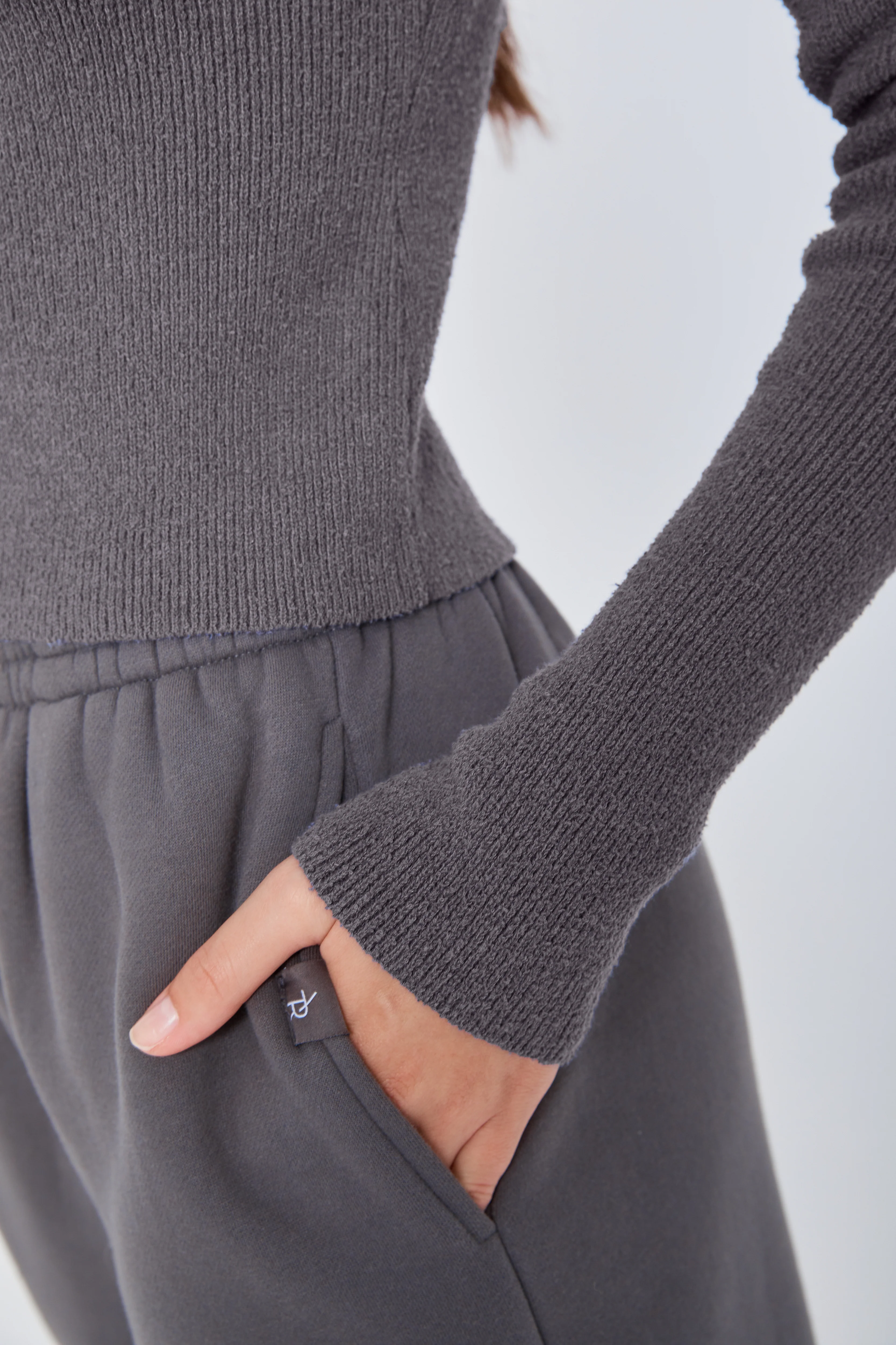 The Long Sleeve Top STONE - Image 5