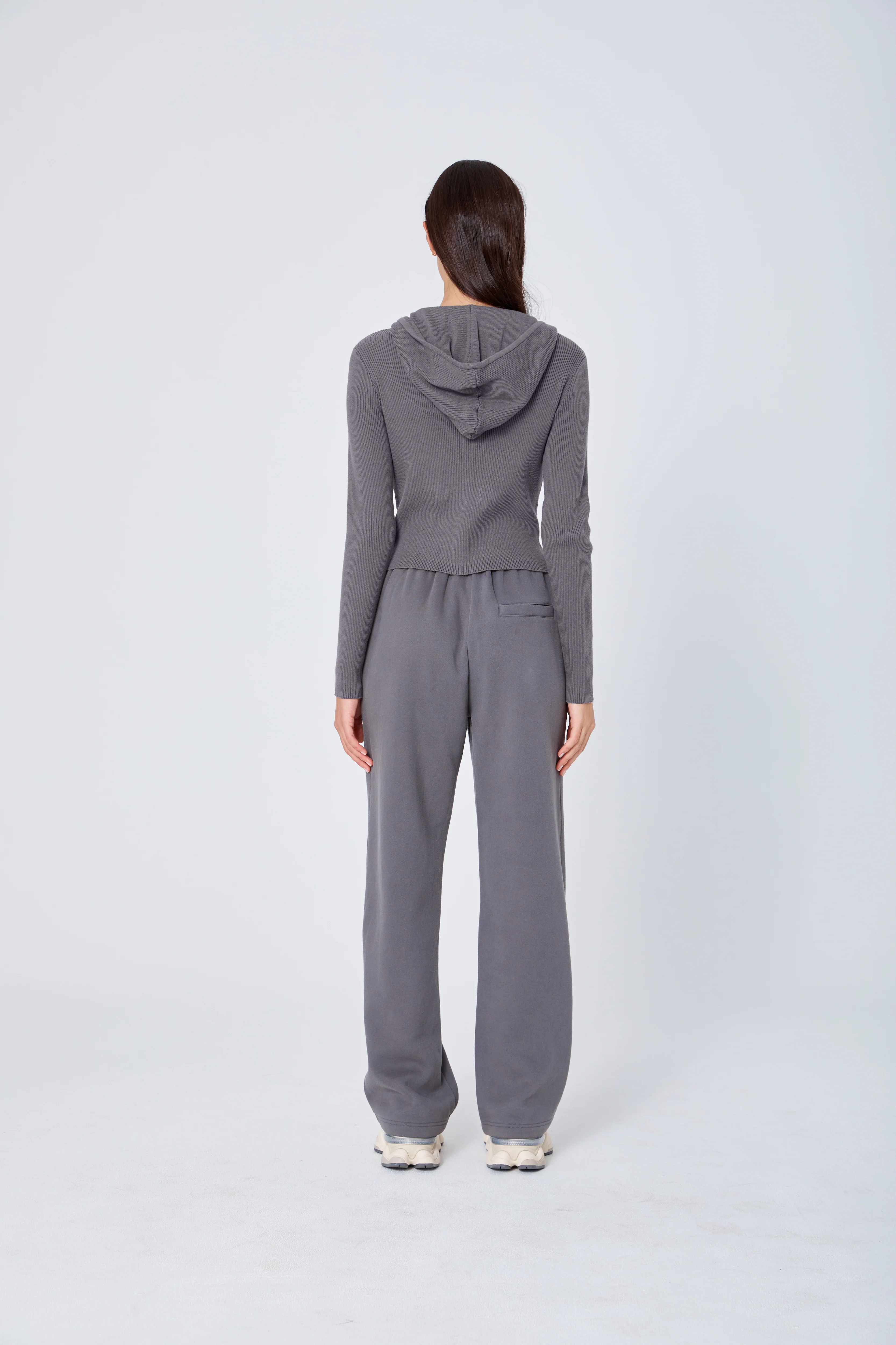 The Zip Cardigan STONE - Image 3