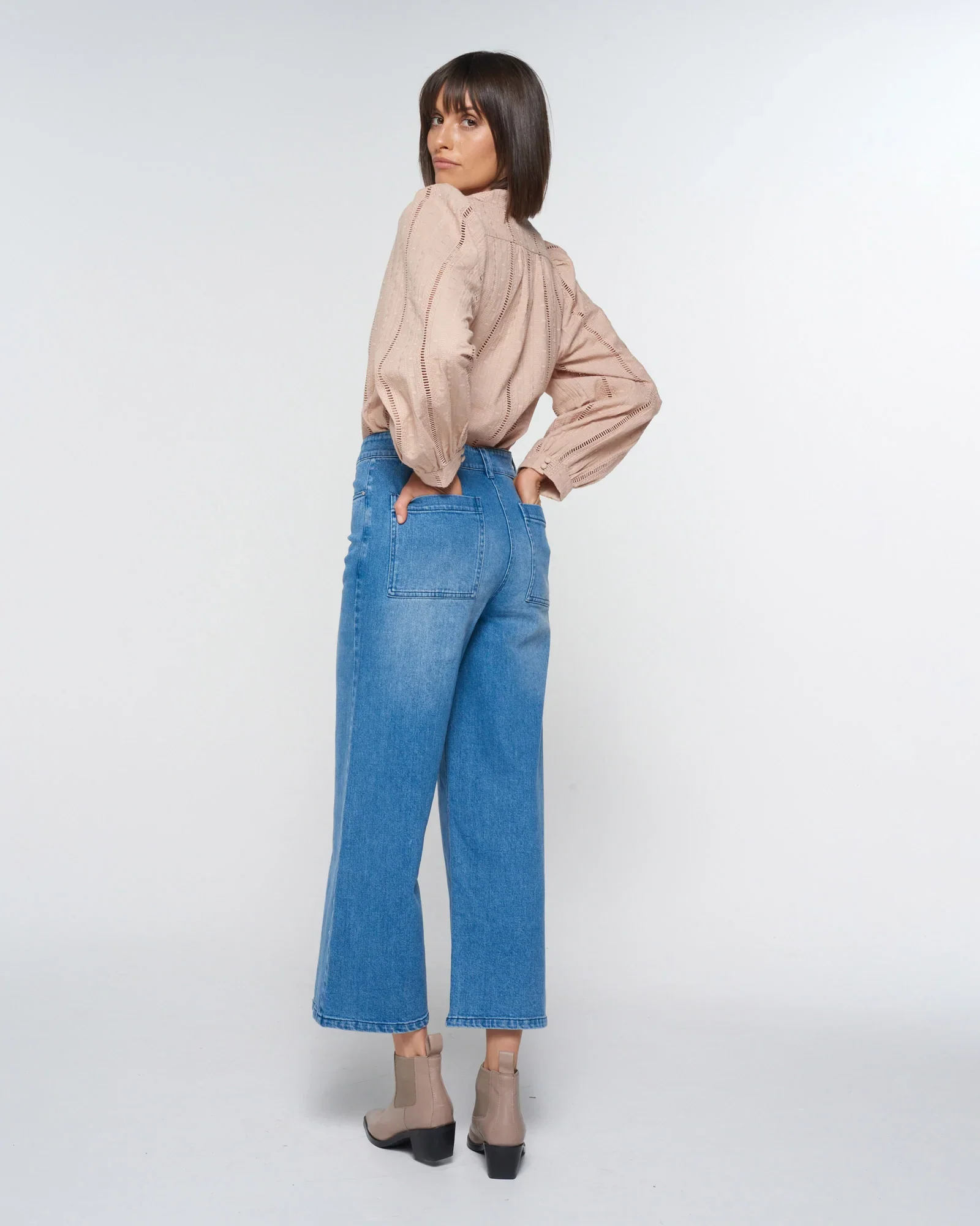 Vantage Jean Washed Blue - Image 5