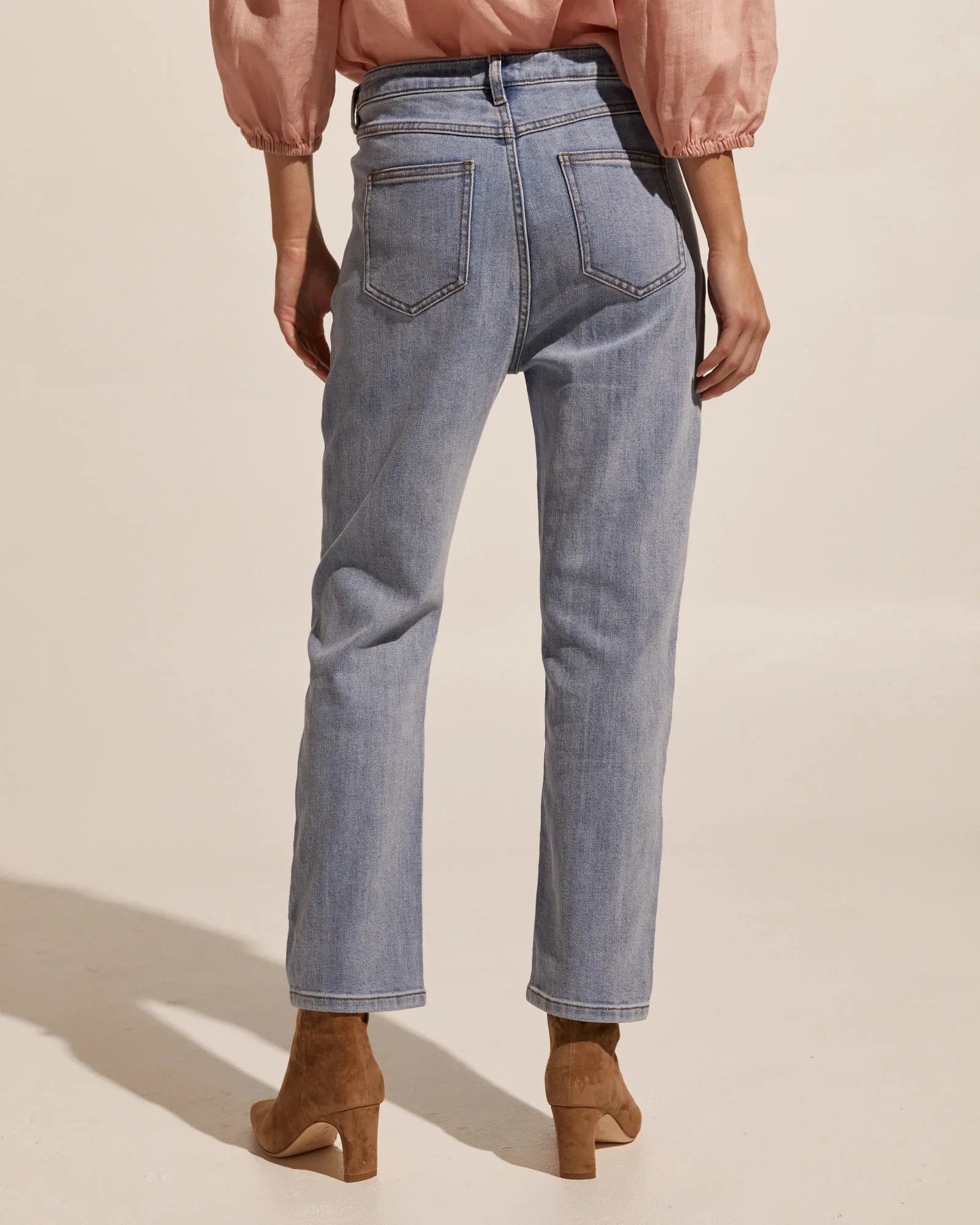 Union Jean Washed Denim - Image 4